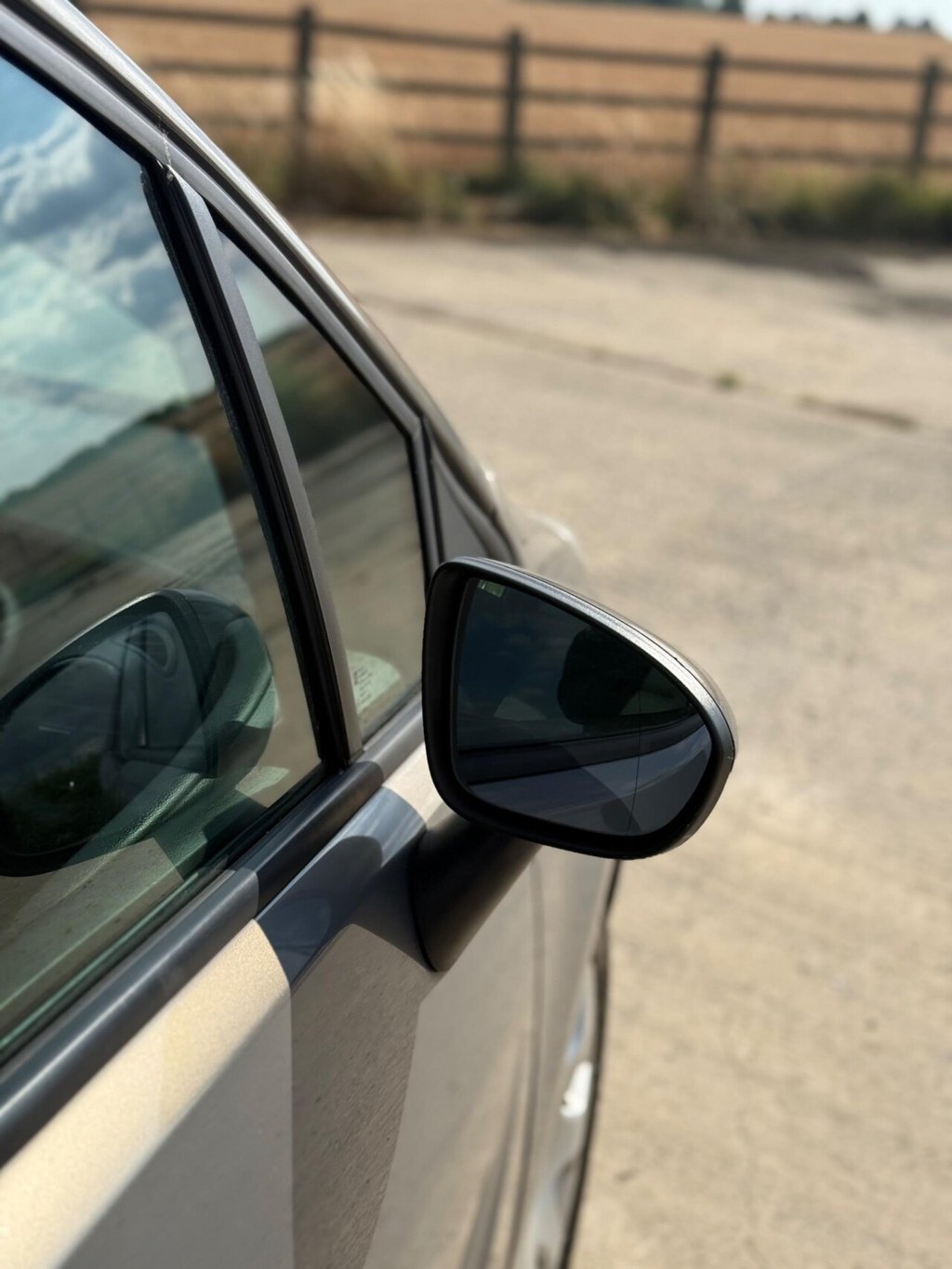 Used Vauxhall Meriva 2010 for sale - 77394739: Photo 40