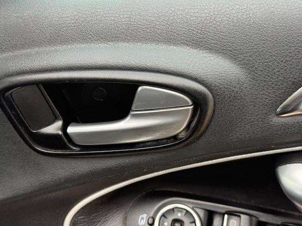 Used Ford S-Max 2009 for sale - 76210559: Photo 20