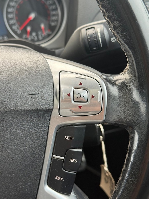 Used Ford S-Max 2009 for sale - 76210559: Photo 24