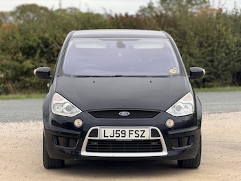 Used Ford S-Max 2009 for sale - 76210559: Photo 2