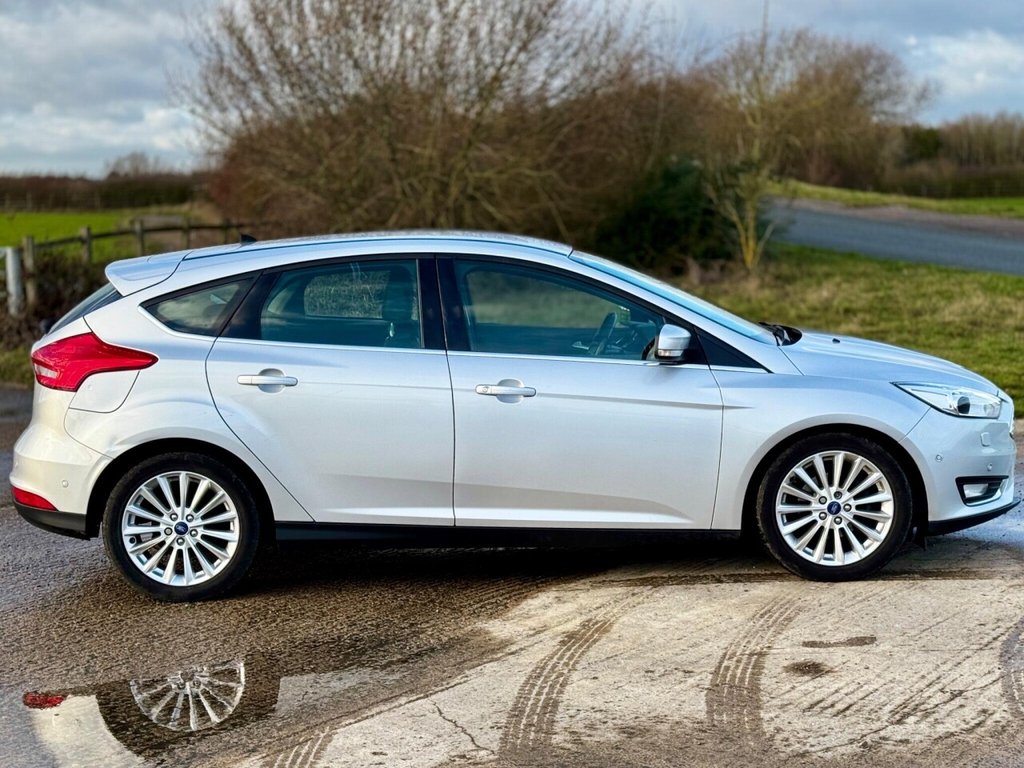 Used Ford Focus 2015 for sale - 77133310: Photo 13