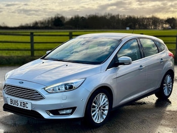 2015 (15) - 1.0 EcoBoost 125 Titanium X 5dr