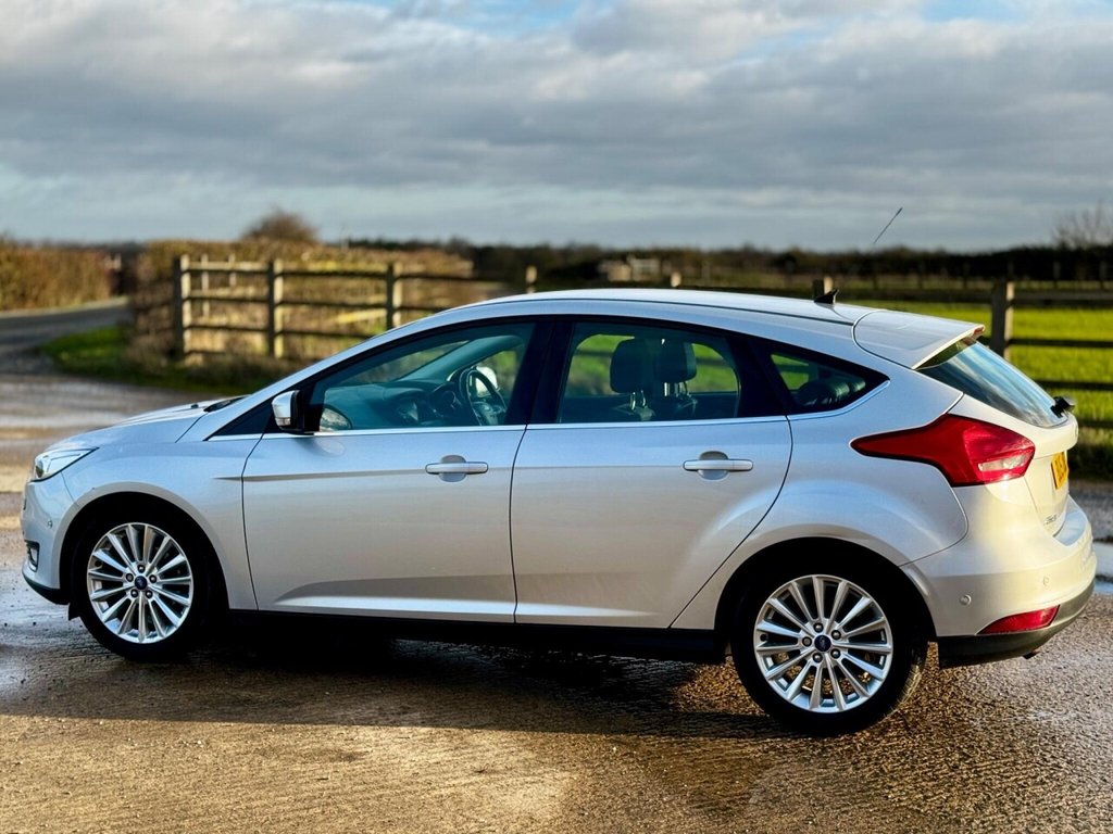 Used Ford Focus 2015 for sale - 77133310: Photo 24