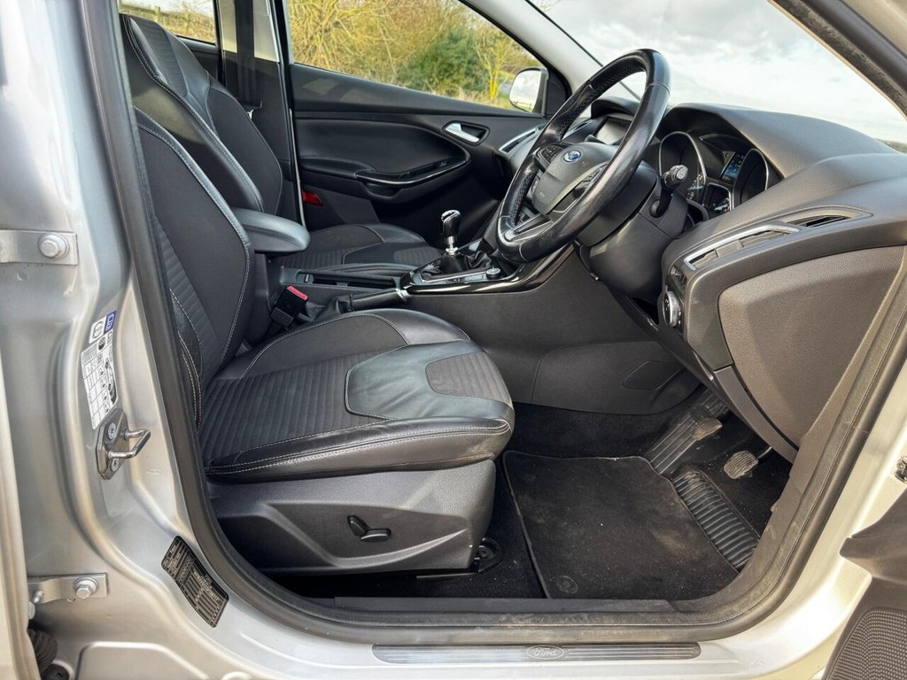 Used Ford Focus 2015 for sale - 77133310: Photo 35