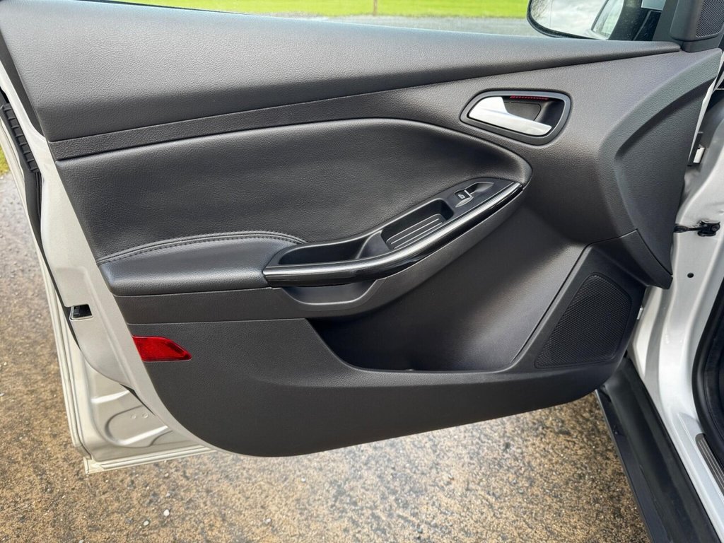 Used Ford Focus 2015 for sale - 77133310: Photo 47