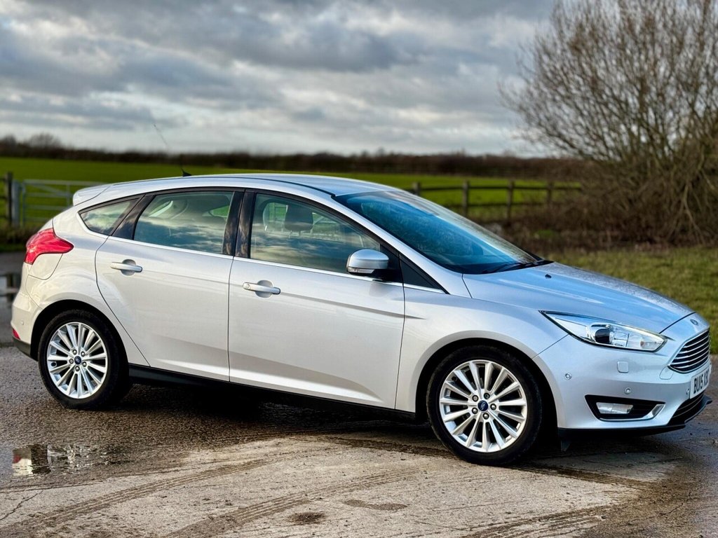 Used Ford Focus 2015 for sale - 77133310: Photo 9