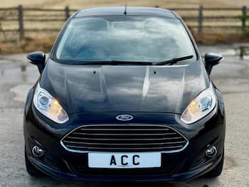 Used Ford Fiesta 2015 for sale - 79642619: Photo
