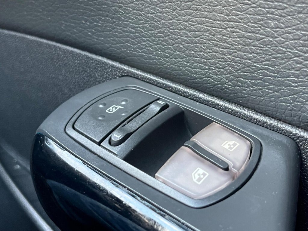 Used Vauxhall Corsa 2014 for sale - 76389824: Photo 15