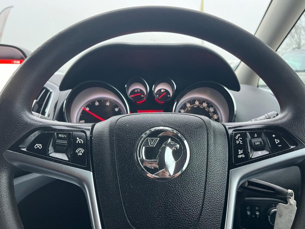 Used Vauxhall Zafira 2014 for sale - 77799811: Photo 43