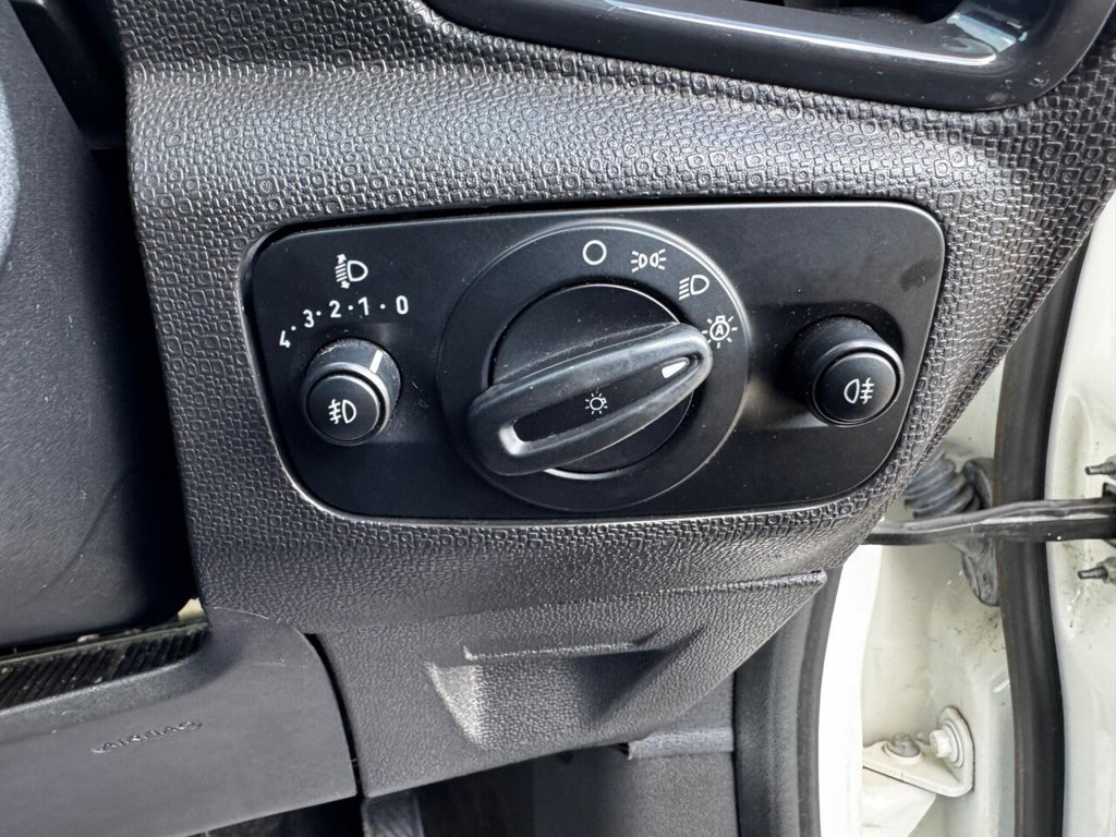 Used Ford Ecosport 2015 for sale - 78215824: Photo 40