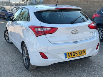 Used Hyundai i30 2015 for sale - 78426182: Photo