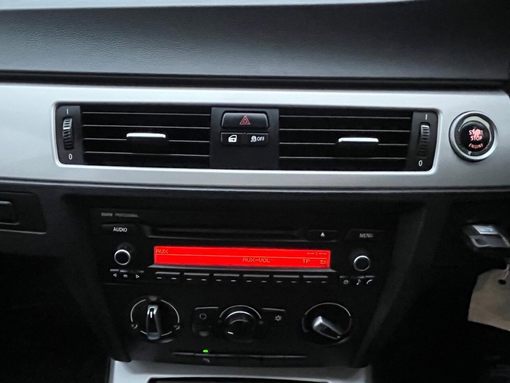 Used BMW 3 Series 2011 for sale - 77436687: Photo 29