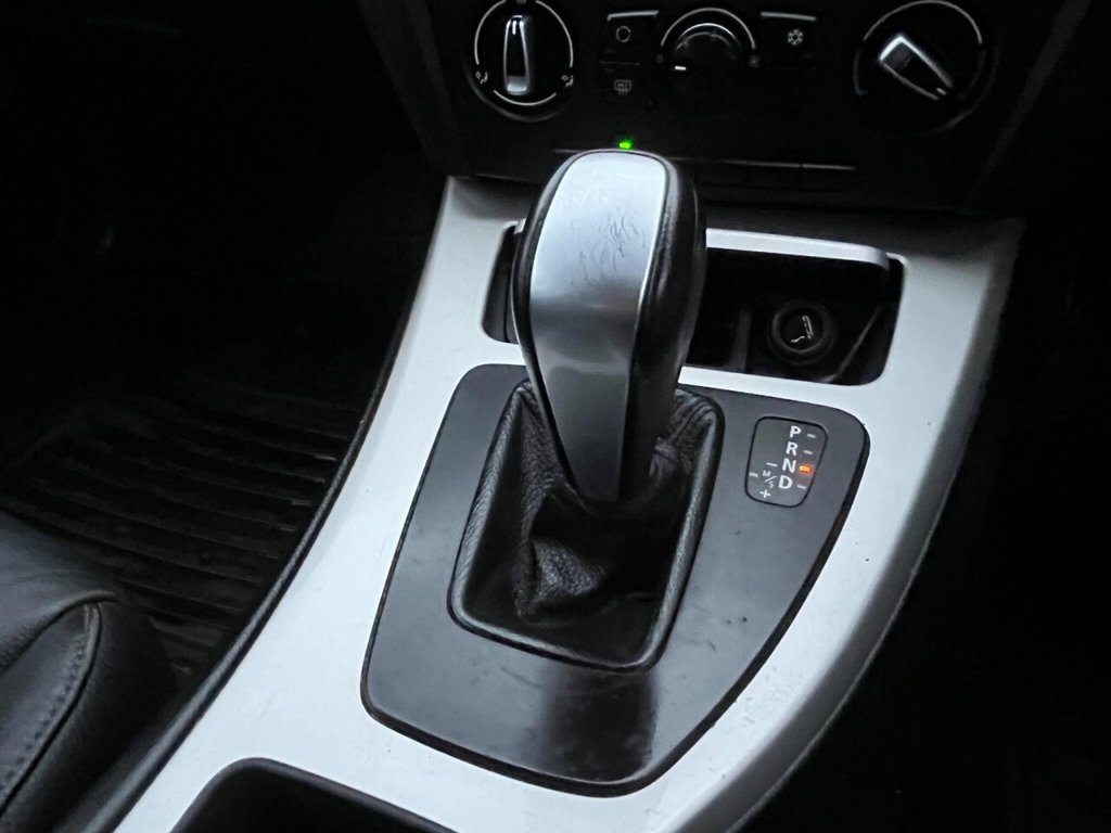 Used BMW 3 Series 2011 for sale - 77436687: Photo 34