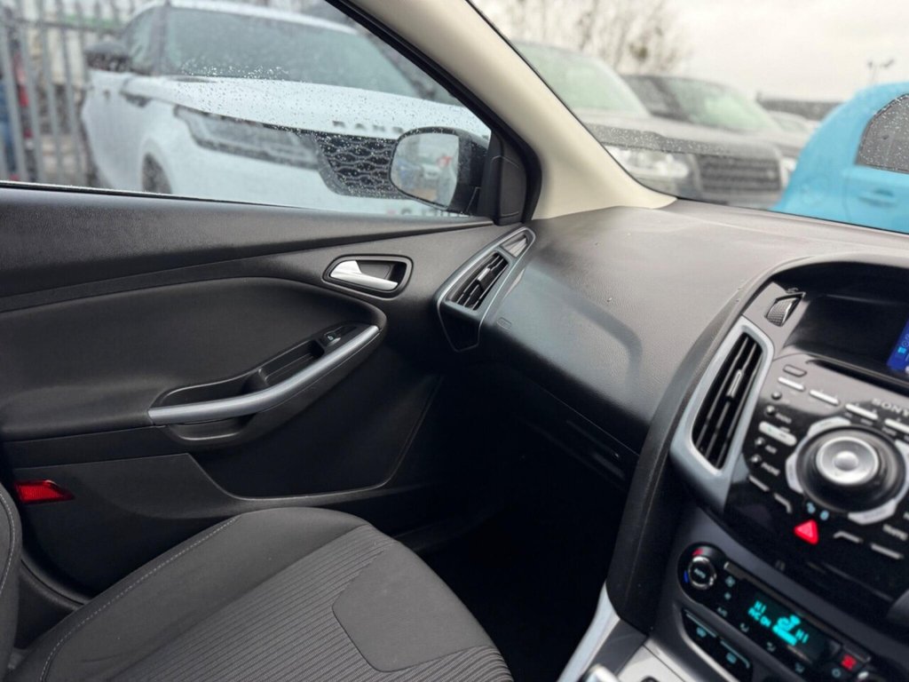 Used Ford Focus 2014 for sale - 77341700: Photo 15