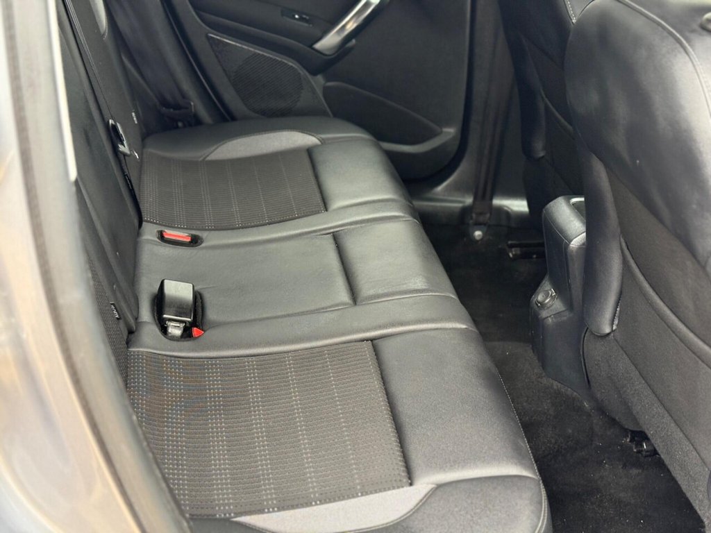 Used Peugeot 2008 2014 for sale - 76105511: Photo 17