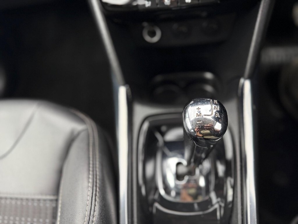 Used Peugeot 2008 2014 for sale - 76105511: Photo 9