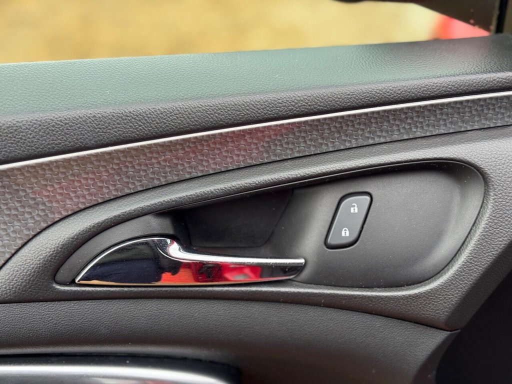 Used Vauxhall Insignia 2017 for sale - 77288281: Photo 29