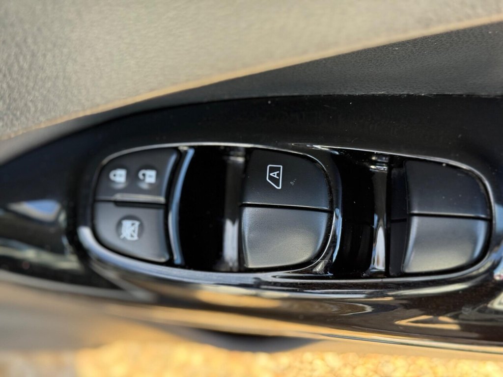 Used Nissan Juke 2014 for sale - 77383611: Photo 43