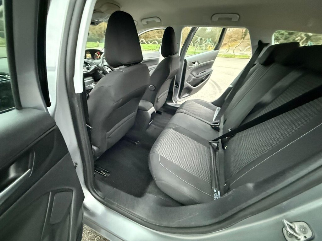 Used Peugeot 308 2017 for sale - 77642943: Photo 20