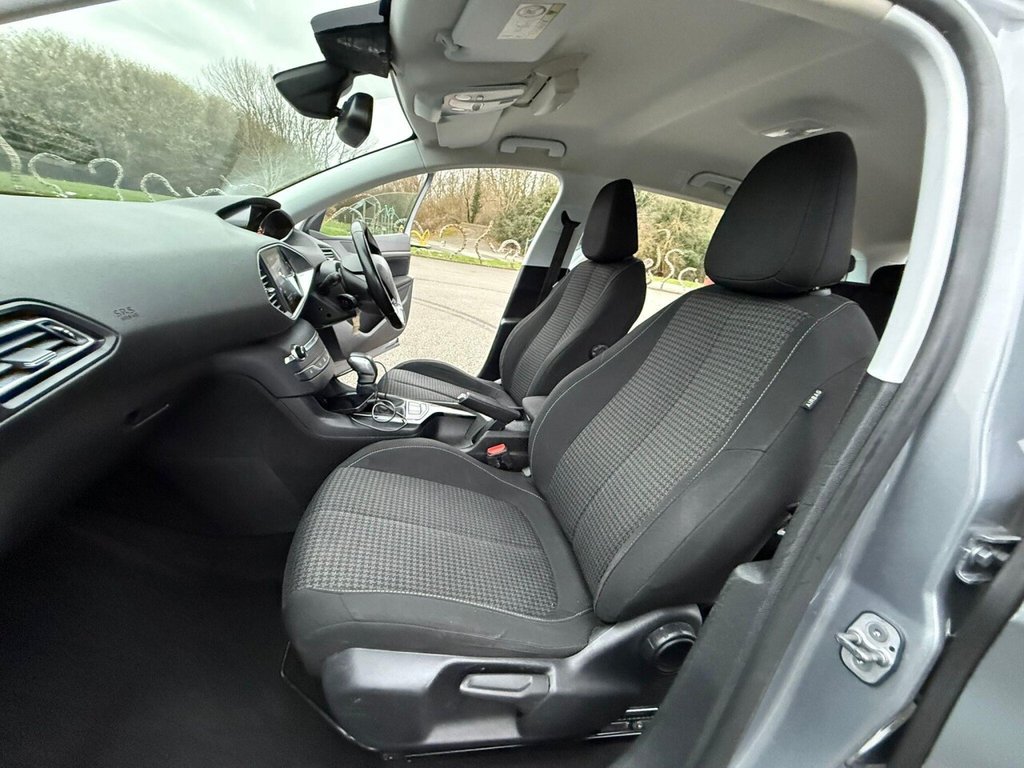 Used Peugeot 308 2017 for sale - 77642943: Photo 36