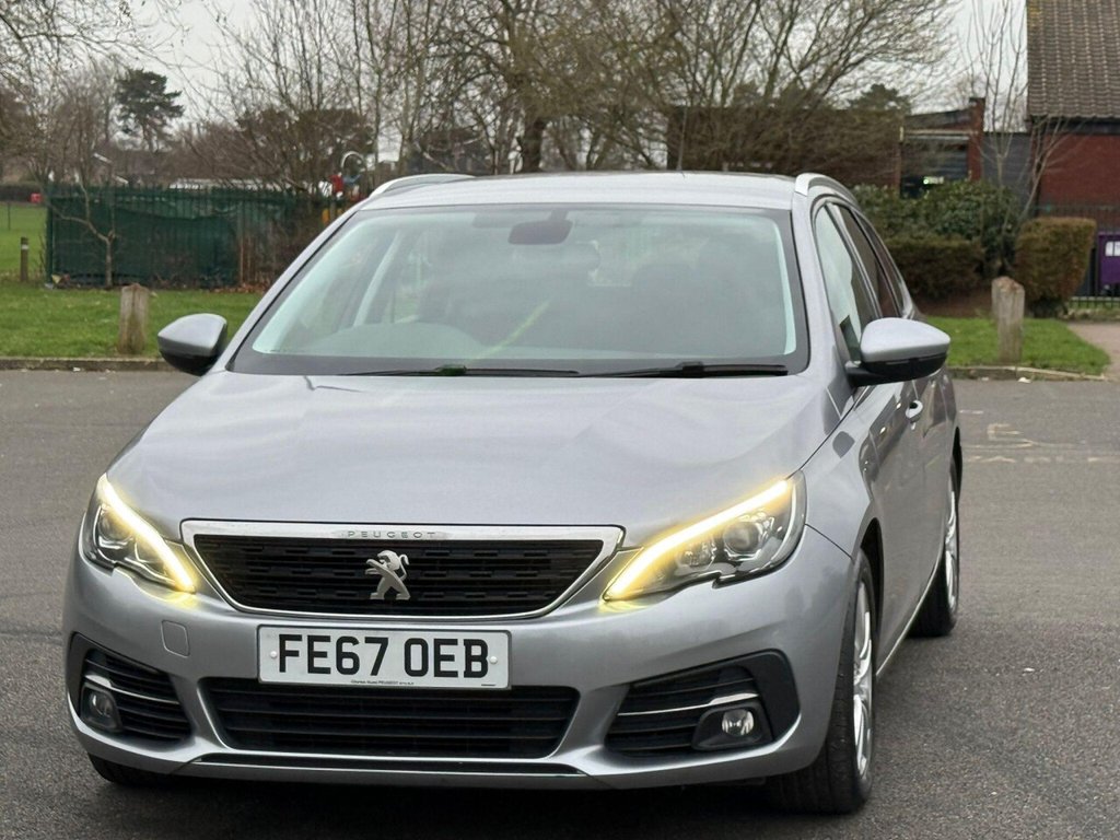 Used Peugeot 308 2017 for sale - 77642943: Photo 5