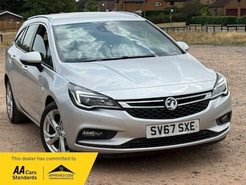 Used Vauxhall Astra 2017 for sale - 79338959: Photo
