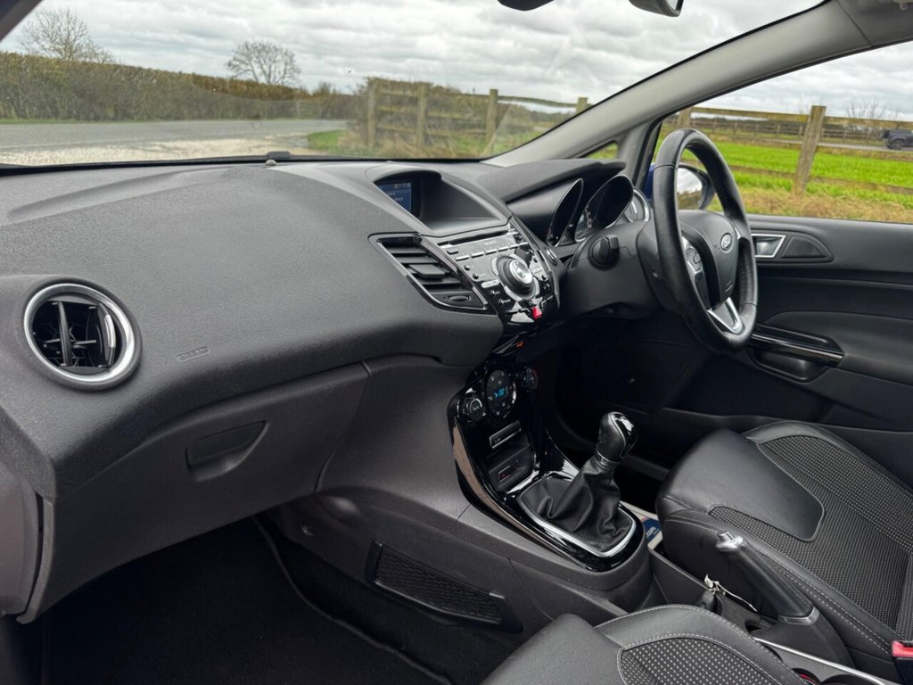 Used Ford Fiesta 2015 for sale - 77685414: Photo 29