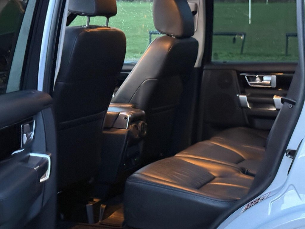 Used Land Rover Discovery 2015 for sale - 77384123: Photo 14