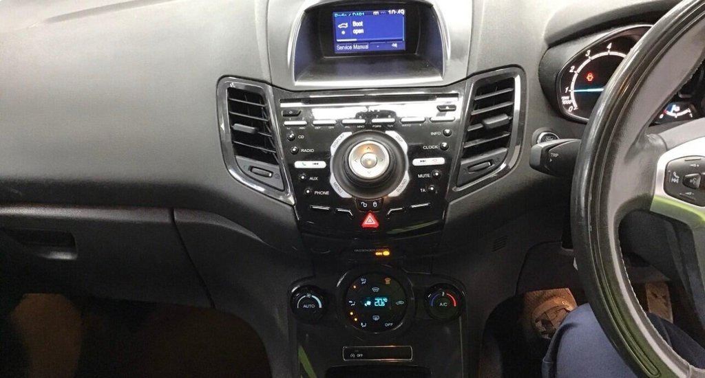 Used Ford Fiesta 2014 for sale - 78056481: Photo 9