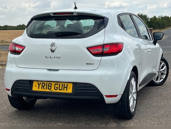 Used Renault Clio 2018 for sale - 79305562: Photo