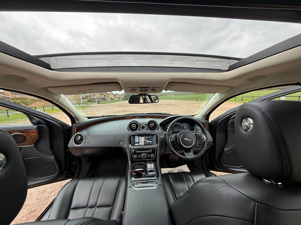 Used Jaguar XJ 2014 for sale - 77911012: Photo 16