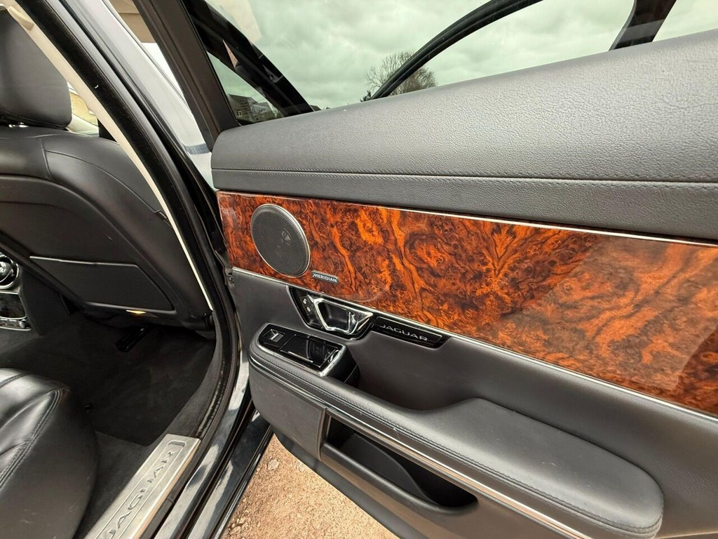 Used Jaguar XJ 2014 for sale - 77911012: Photo 27