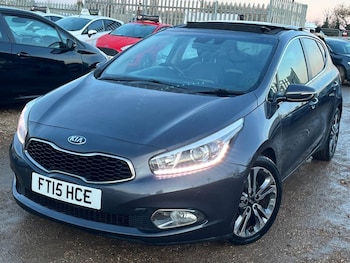 Used Kia Ceed 2015 for sale - 77360127: Photo