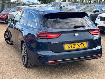 Used Kia Ceed 2021 for sale - 78302612: Photo