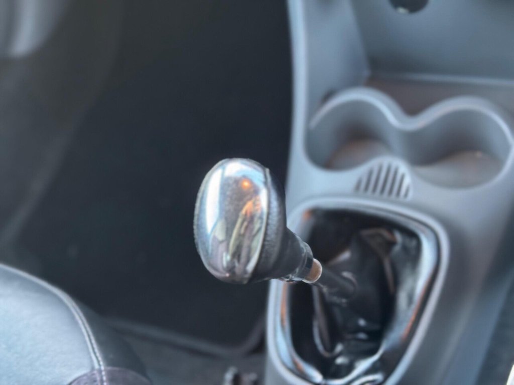 Used Toyota AYGO 2010 for sale - 77442248: Photo 13