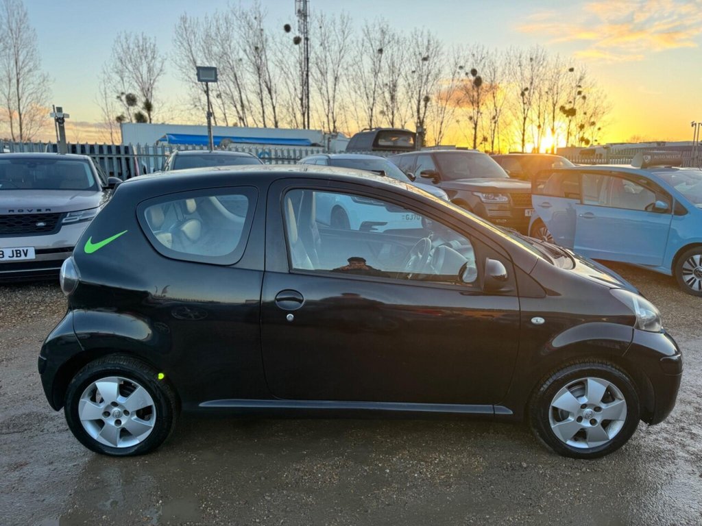 Used Toyota AYGO 2010 for sale - 77442248: Photo 7