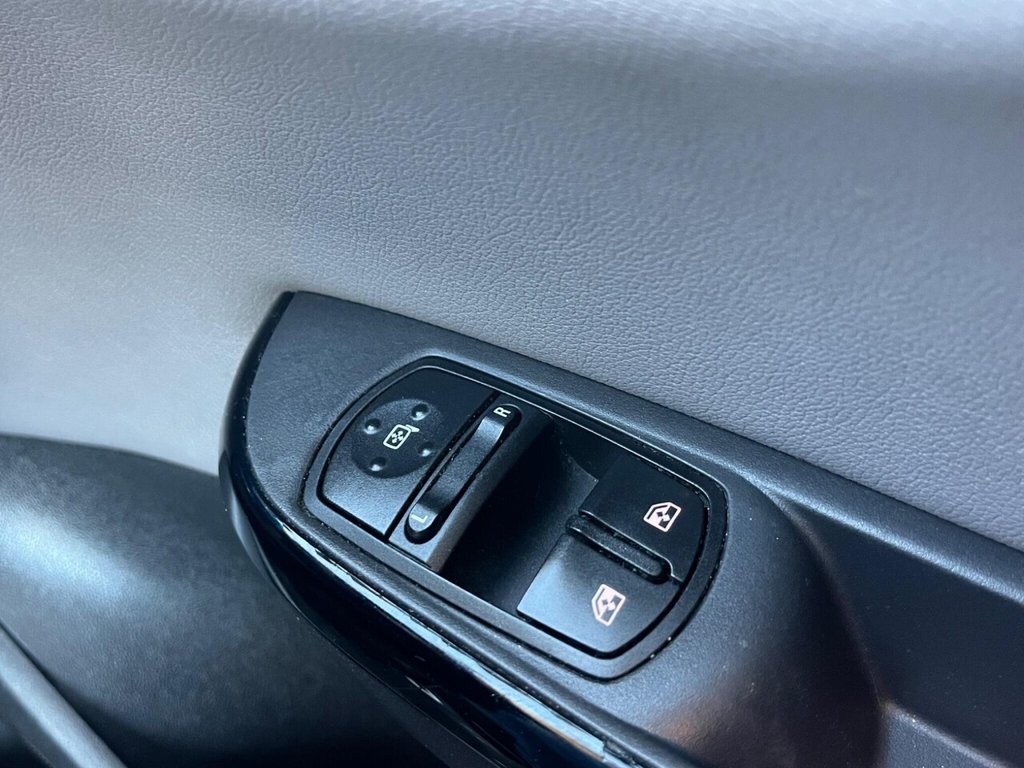 Used Vauxhall Corsa 2017 for sale - 76745070: Photo 33