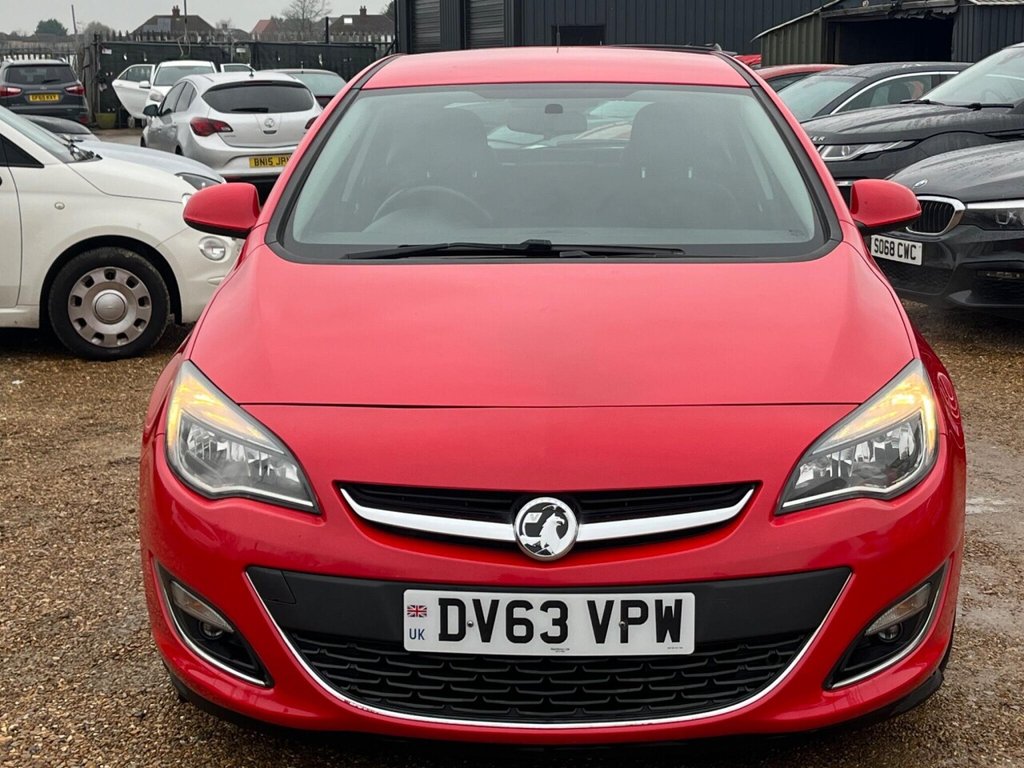 Used Vauxhall Astra 2013 for sale - 77614198: Photo 2