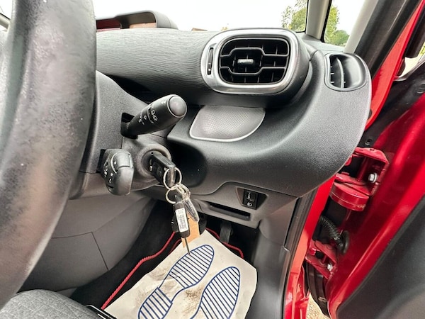 Used Citroen C3 Picasso 2016 for sale - 76291788: Photo 17