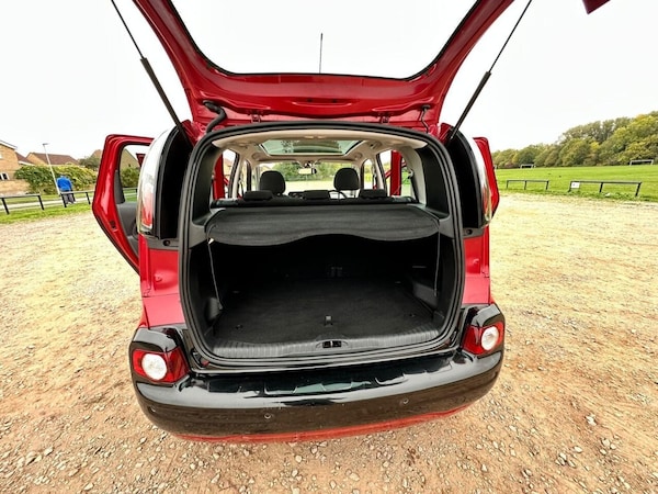 Used Citroen C3 Picasso 2016 for sale - 76291788: Photo 28