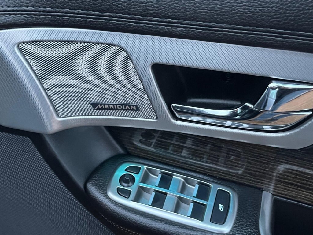 Used Jaguar XF 2015 for sale - 77188170: Photo 15