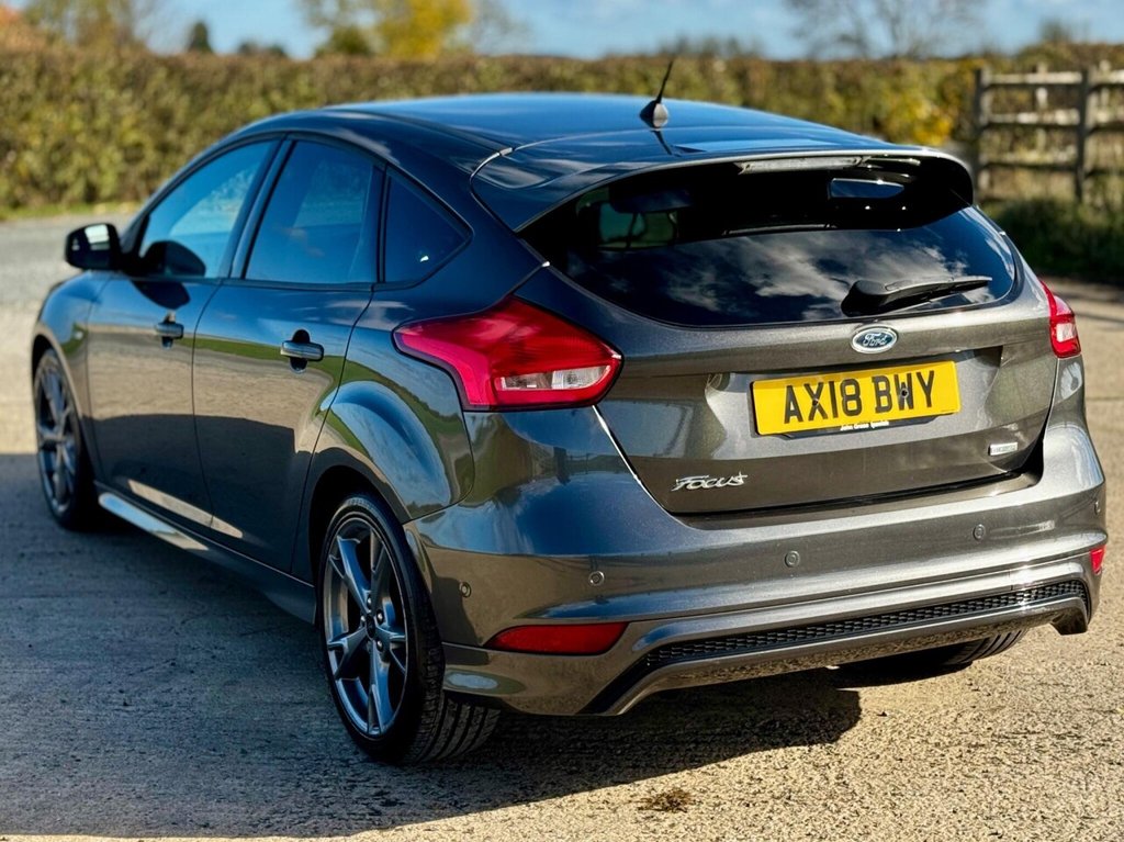 Used Ford Focus 2018 for sale - 76367910: Photo 4