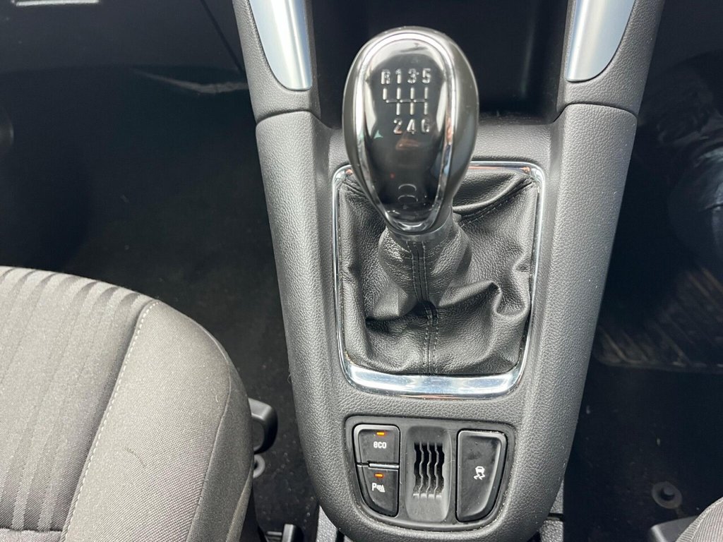 Used Vauxhall Zafira 2015 for sale - 76559047: Photo 20