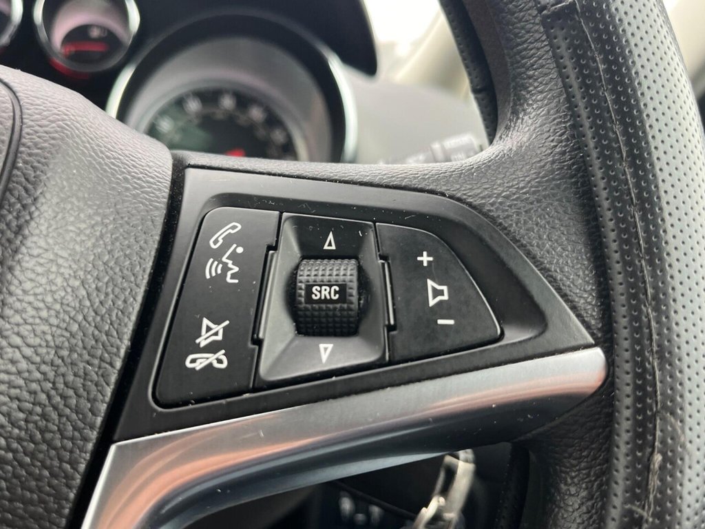 Used Vauxhall Zafira 2015 for sale - 76559047: Photo 31