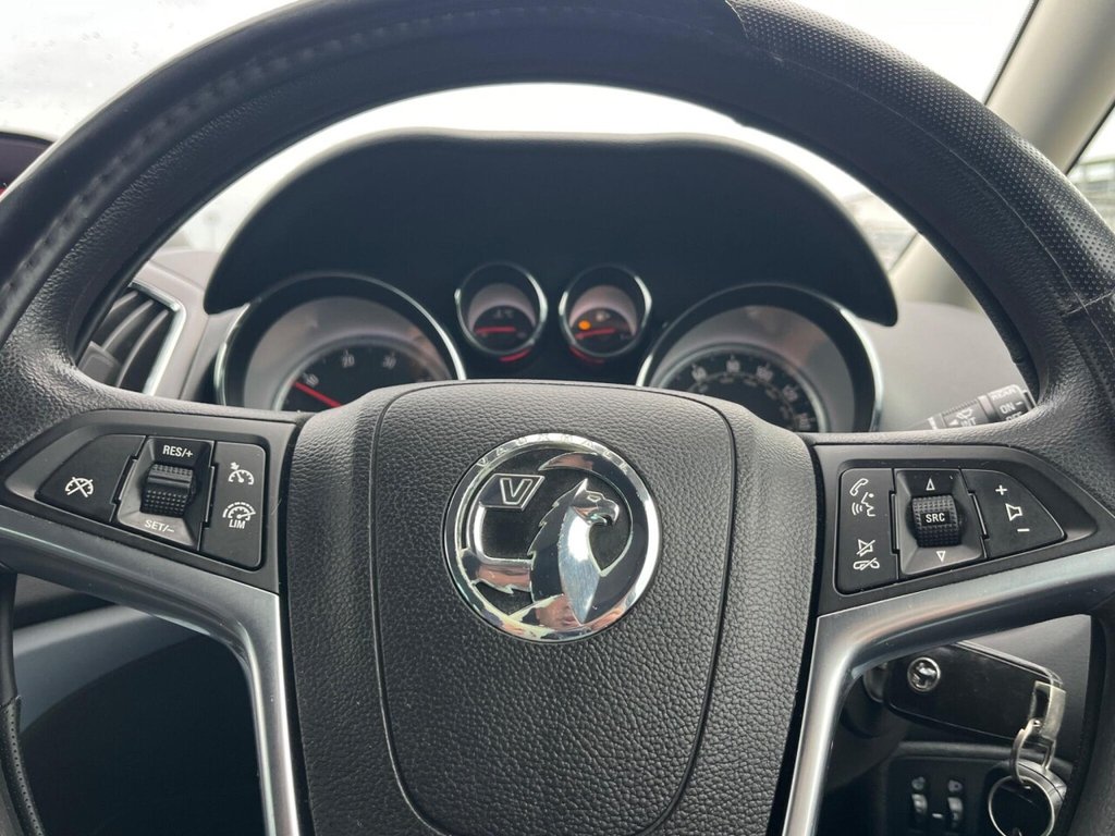 Used Vauxhall Zafira 2015 for sale - 76559047: Photo 40