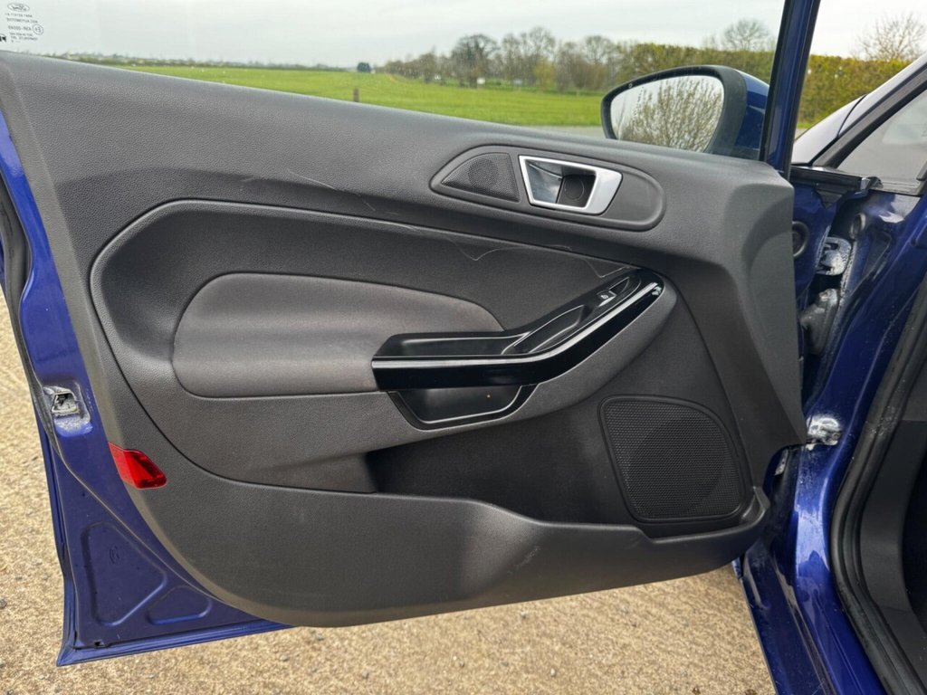 Used Ford Fiesta 2015 for sale - 78008837: Photo 38