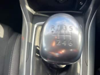 Used Peugeot 308 2015 for sale - 79822609: Photo