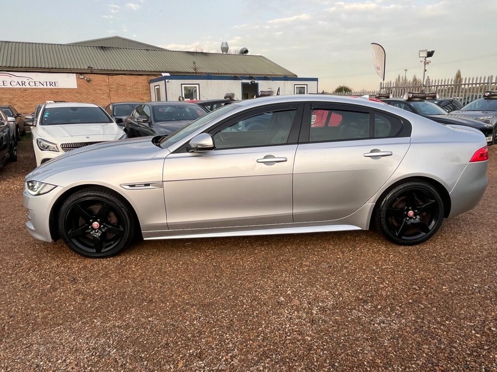 Used Jaguar XE 2016 for sale - 76686172: Photo 14