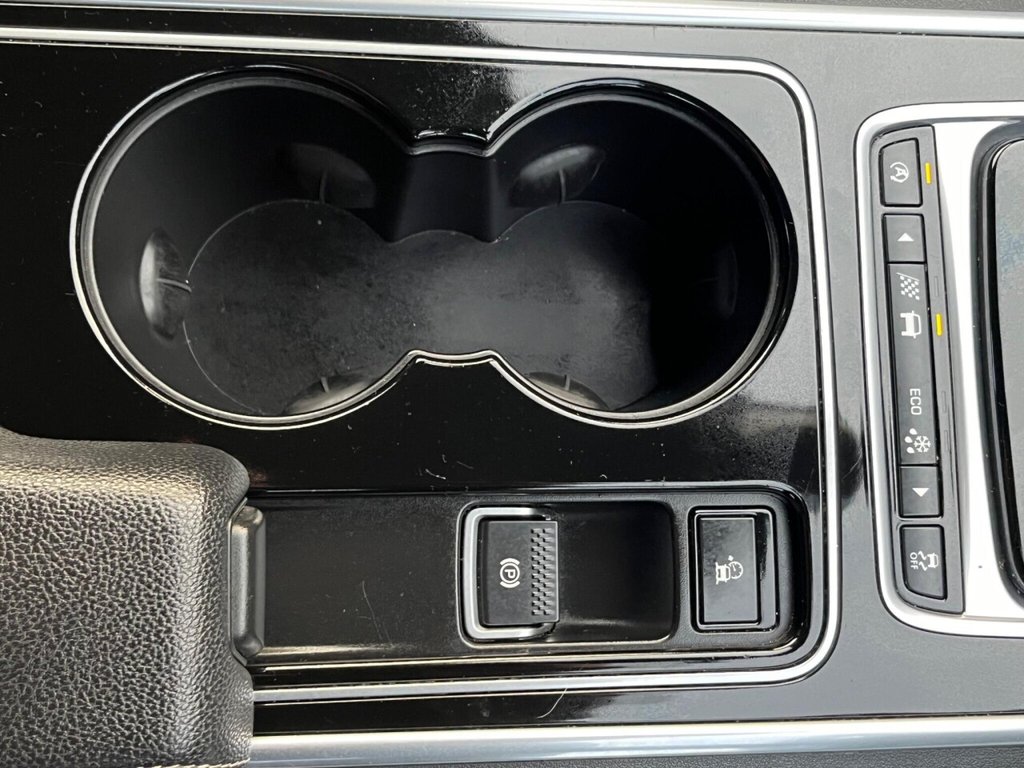 Used Jaguar XE 2016 for sale - 76686172: Photo 23