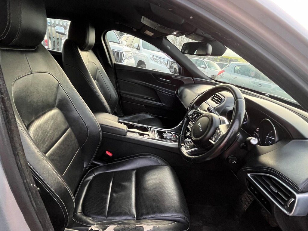 Used Jaguar XE 2016 for sale - 76686172: Photo 27